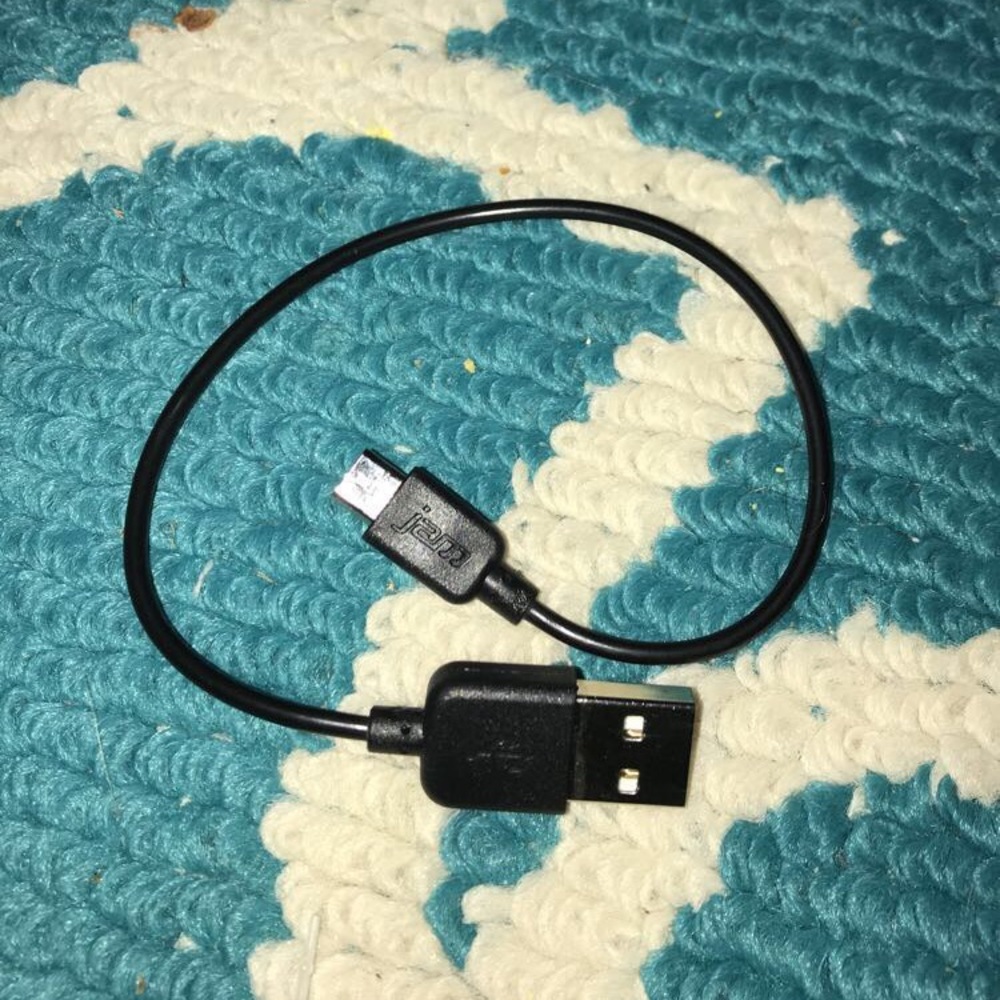 Short Black USB charging cable